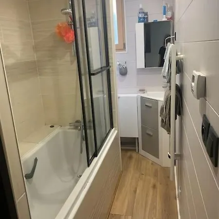 Maison Et Jardin 10 Personnes Proche Paris Holiday home Sarcelles